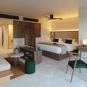 Purobeach Hotel